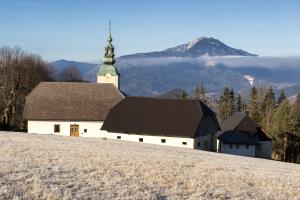 Župnijska cerkev sv. Magdalene Foto: Boris Keber