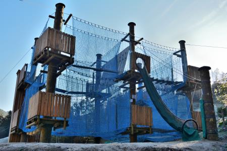 Doživljajsko plezalni park- avtor Tatjana Smuk